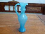Vintage opaline vaasje – karafje in blauw, 18 cm., Antiek en Kunst, Ophalen of Verzenden