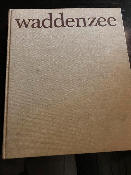 Boek in gebonden uitvoering Waddenzee, Boeken, Literatuur, Gelezen, Nederland, Ophalen of Verzenden