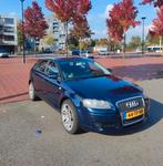 Audi A3 1.6 Sportback 85KW 2006 Blauw, Auto's, Audi, Voorwielaandrijving, 65 €/maand, 4 cilinders, Blauw