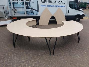 Exclusieve ronde Vepa vergadertafel 400cm rond met schaamsch beschikbaar voor biedingen