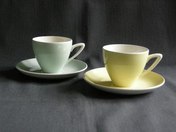 Niet gemerkt, pastel, 2 kop & schotels beschikbaar voor biedingen