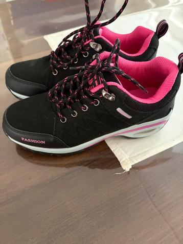 FASION WANDELSCHOENEN beschikbaar voor biedingen