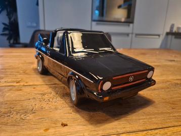 Spaarpot keramiek Volkswagen Golf cabriolet 1:12. beschikbaar voor biedingen