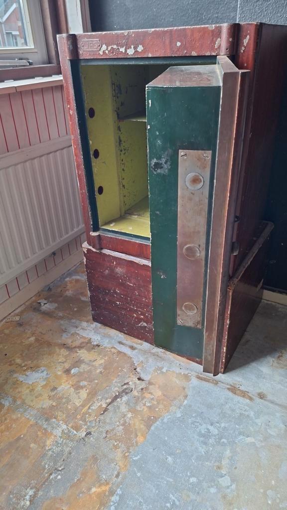 Lips brandwerende brandkast,  kluis, Huis en Inrichting, Brandblussers en Brandkasten, Gebruikt, Brandkast, Ophalen