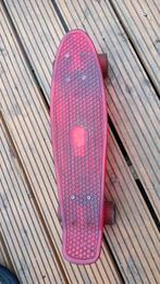 skateboard met wieltjes die licht afgeven tijdens skaten., Ophalen, Gebruikt