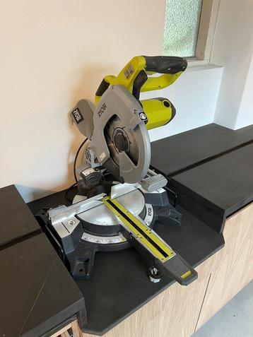 Ryobi EMS254L afkortzaag 2000w beschikbaar voor biedingen