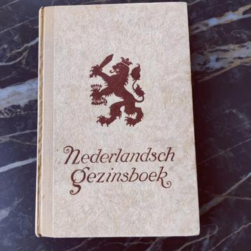 Nederlands gezinsboek 1941 beschikbaar voor biedingen