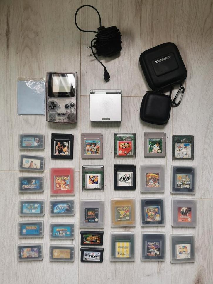 Nintendo gameboy en gameboy advance SP met 28 spellen, Spelcomputers en Games, Spelcomputers | Nintendo Game Boy, Zo goed als nieuw