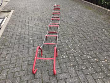 Vluchtladder lengte 430cm beschikbaar voor biedingen