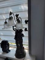 Man en vrouw beeld met lampen, Antiek en Kunst, Ophalen of Verzenden, Koper of Brons