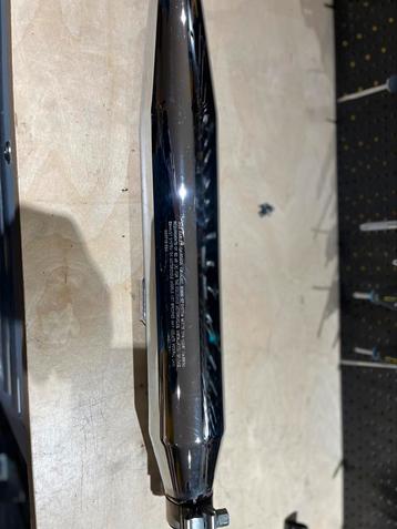Originele einddemper Softail 65890-07 beschikbaar voor biedingen