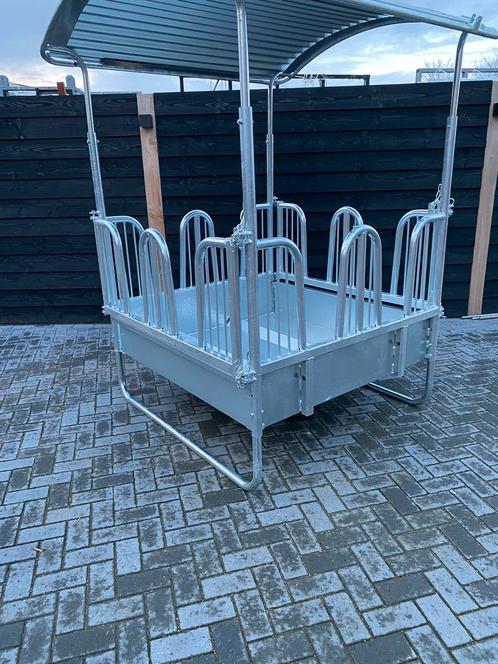 Hooiruif 1.45x1.34 cm lxb 8 voerplaatsen, Dieren en Toebehoren, Overige Dieren-accessoires, Nieuw, Ophalen