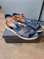 Tommy Hilfiger sandalen, Kleding | Dames, Schoenen, Sandalen of Muiltjes, Ophalen of Verzenden, Zo goed als nieuw