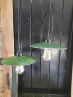 Set van 2 Groene Emaille Hanglampen met Bakelieten Fitting, Ophalen of Verzenden