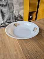 Arcopal schaal met rozen, Huis en Inrichting, Keuken | Servies, Ophalen of Verzenden, Overige stijlen, Glas, Schaal of Schalen