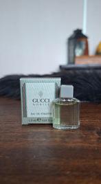 Gucci Nobile Miniatuur 1,5ml - Zeldzaam!, Sieraden, Tassen en Uiterlijk, Uiterlijk | Parfum, Ophalen of Verzenden, Zo goed als nieuw
