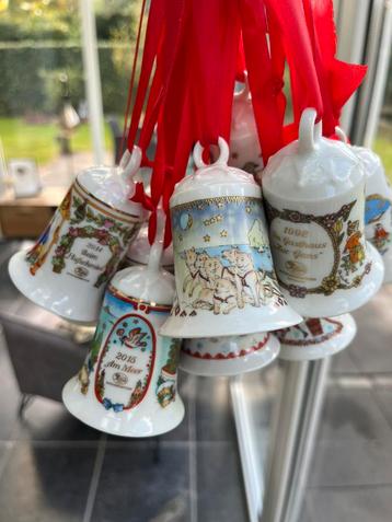 Kerstklokjes porselein “Hutschenreuther” beschikbaar voor biedingen