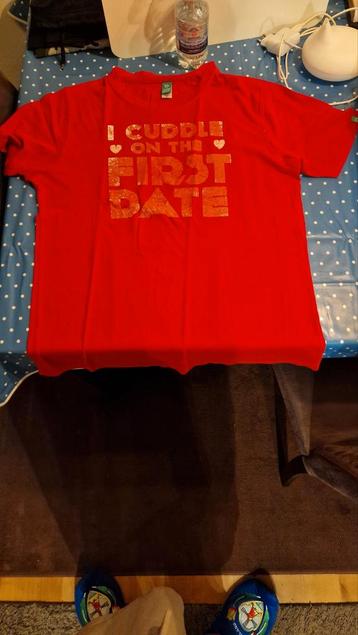 Spreadshirt heren T-shirt M, rood met tekst - Gedragen beschikbaar voor biedingen