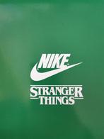 Nike Blazer Mid Stranger Things Hawkins High US10, Kleding | Heren, Schoenen, Wit, Nike, Nieuw, Ophalen of Verzenden