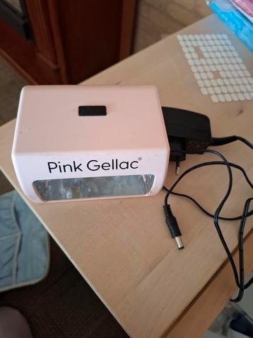 Nagel spullen, pink gellac ect. beschikbaar voor biedingen