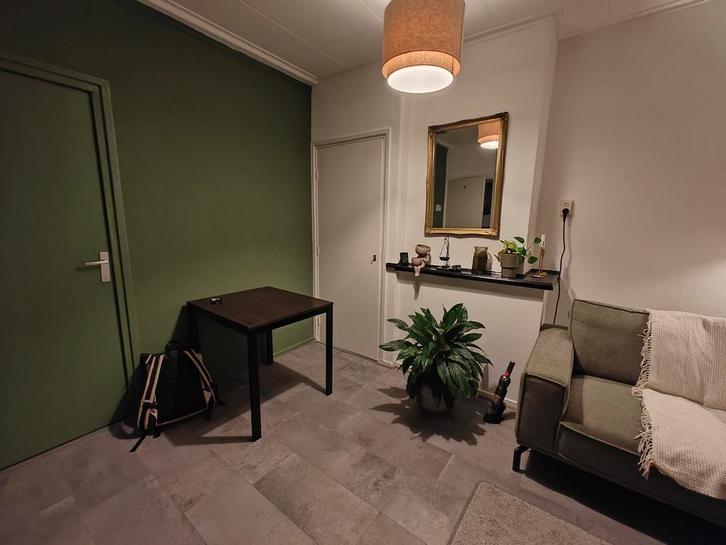 Grijze PVC Click Vloer - 30-35m2 - Zelf verwijderen, Antiek en Kunst, Antiek | Meubels | Tafels, Ophalen