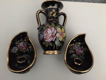Uniek vintage vaasje met 2 kandelaars, randen met 24k goud. beschikbaar voor biedingen