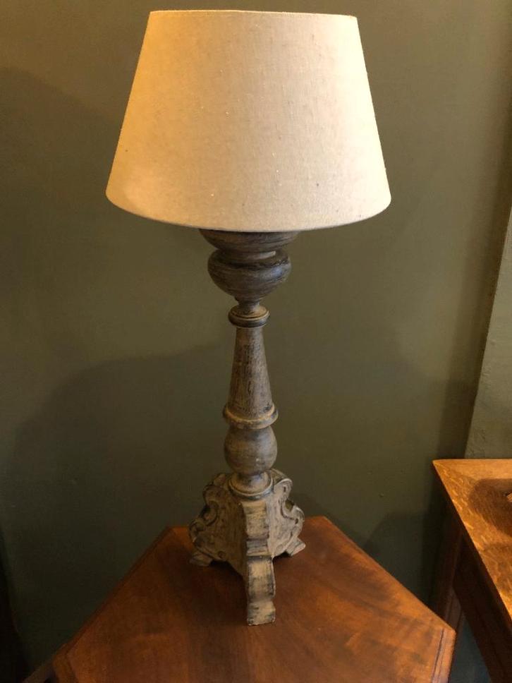 Stoer en Landelijke Houten Baluster/Altaar  Lamp., Antiek en Kunst, Antiek | Lampen, Ophalen of Verzenden