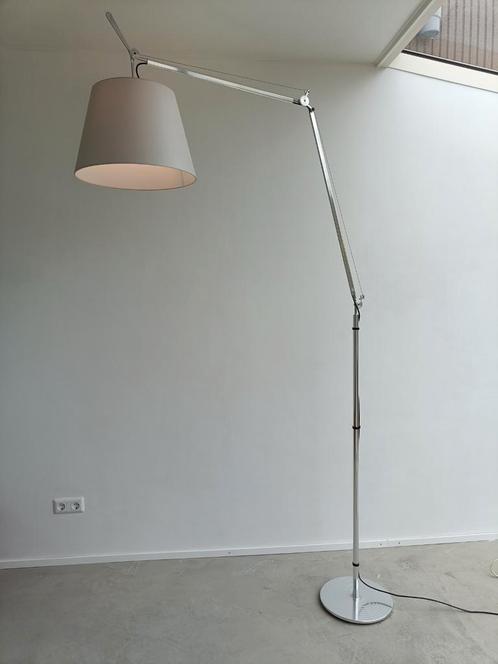 Artemide Tolomeo Mega vloerlamp, Huis en Inrichting, Lampen | Vloerlampen, Zo goed als nieuw, 200 cm of meer, Metaal, Stof, Overige materialen