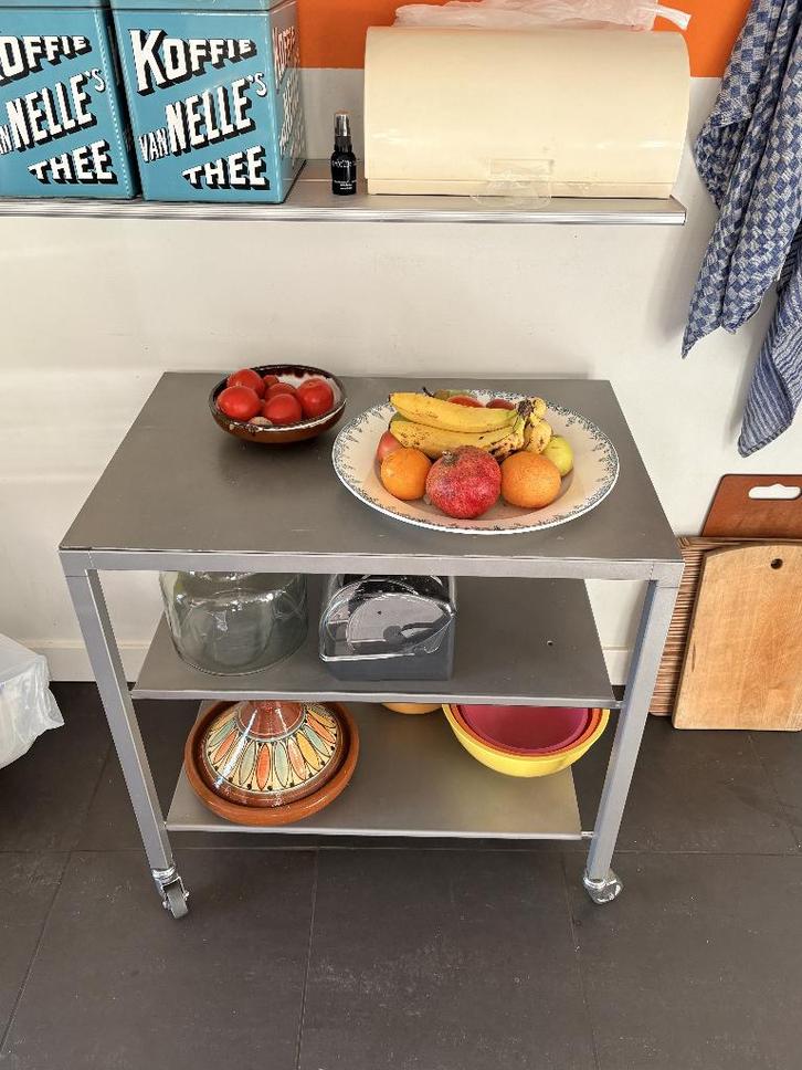 RVS verrijdbaar kastje/tafeltje, Huis en Inrichting, Kasten | Overige, Gebruikt, Ophalen