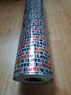 Rol cadeau papier met i love you erop., Nieuw, Ophalen of Verzenden