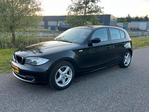 BMW 1-Serie 2.0 116I 5 deurs Zwart, Auto's, BMW, Particulier, 1-Serie, ABS, Airbags, Airconditioning, Boordcomputer, Centrale vergrendeling