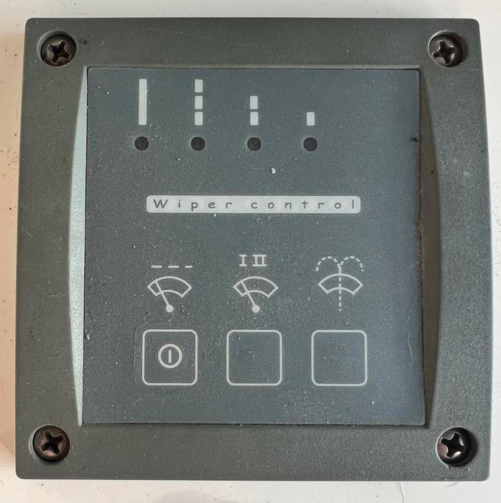 Exalto ruitenwisser bediening wiper control 12/24 volt, Watersport en Boten, Navigatiemiddelen en Scheepselektronica, Zo goed als nieuw