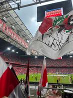 Ajax-az, Twee personen, Oktober