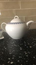 Theepot met roomstel wit met blauw randje, Huis en Inrichting, Keuken | Servies, Overige materialen, Overige typen, Ophalen of Verzenden