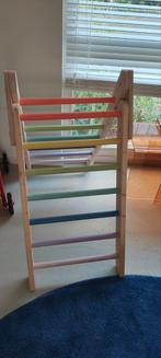 Klimdriehoek regenboog pastel, Kinderen en Baby's, Speelgoed | Houten speelgoed, Ophalen, Zo goed als nieuw, Overige typen