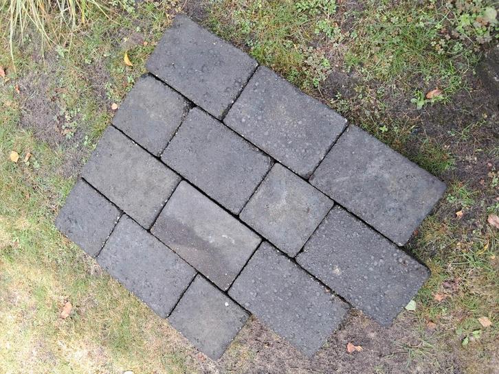 20 m2 betonklinkers grijs 22x15x6 en 15x15x6 cm, Tuin en Terras, Tegels en Klinkers, Gebruikt, Klinkers, Beton, 10 m² of meer
