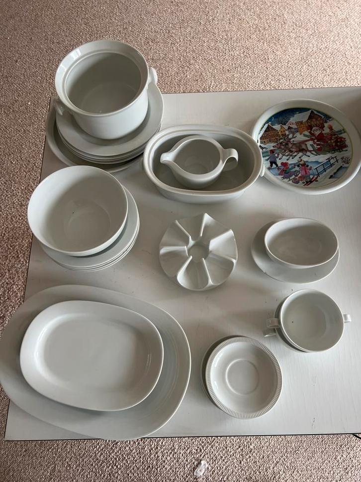 Arzberg Servies - Diverse Onderdelen, Huis en Inrichting, Keuken | Servies, Gebruikt, Compleet servies, Effen, Porselein, Ophalen of Verzenden