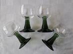 Vintage Roemer wijnglazen 4 stuks met groen geribbelde voet, Ophalen of Verzenden, Zo goed als nieuw, Overige typen