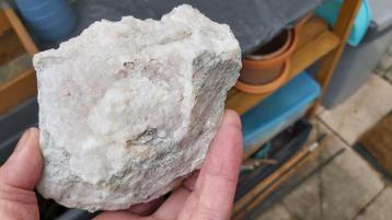 D30-22 Grote Roze Mangano UV intens Calciet Madan Bulgarije beschikbaar voor biedingen