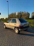 Citroën Saxo 1.1 I 2001 Grijs, Auto's, Voorwielaandrijving, 450 kg, 600 kg, 4 cilinders