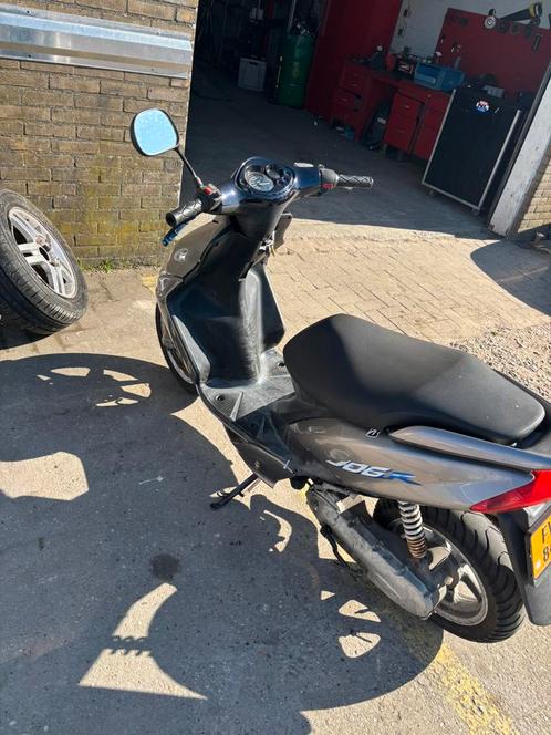 Yamaha JogR, Fietsen en Brommers, Scooters | Yamaha, Zo goed als nieuw, JogR of RR, Maximaal 45 km/u, Tweetakt, Ophalen