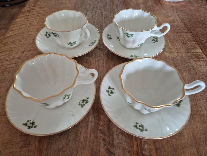 4 kop & schotels + 4 gebaksb. Royal Stuart Fine Bone China., Antiek en Kunst, Antiek | Servies los, Ophalen of Verzenden