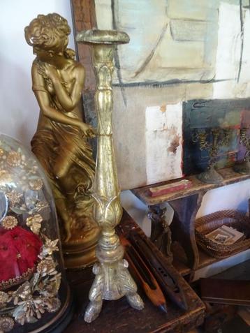 diverse Franse antieke en brocante kandelaars beschikbaar voor biedingen