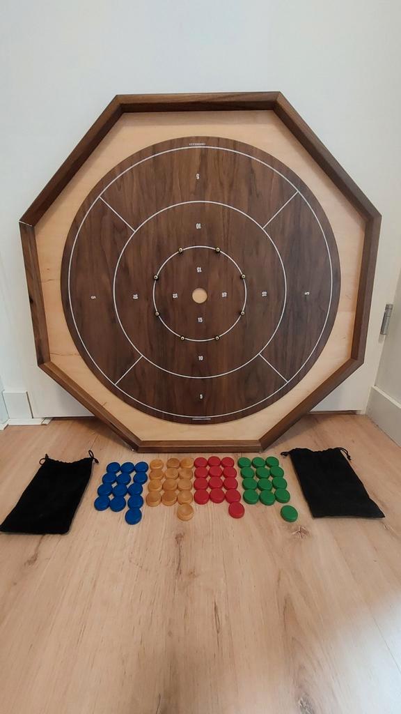 Traditioneel crokinole bord, Hobby en Vrije tijd, Gezelschapsspellen | Bordspellen, Zo goed als nieuw, Ophalen