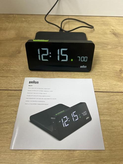 Braun BC21 wekker met draadloze Qi-lader, Witgoed en Apparatuur, Wekkers, Zo goed als nieuw, Digitaal, Ophalen of Verzenden
