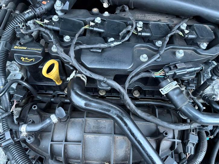 Ford focus motor en bak compleet met aanbouwdellen, Auto-onderdelen, Motor en Toebehoren, Ford, Ophalen of Verzenden