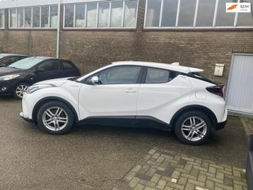 Toyota C-HR 1.8 Hybrid Dynamic beschikbaar voor biedingen