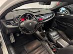 Alfa Romeo Giulietta 1.4 T Distinctive, Voorwielaandrijving, Gebruikt, Zwart, 4 cilinders