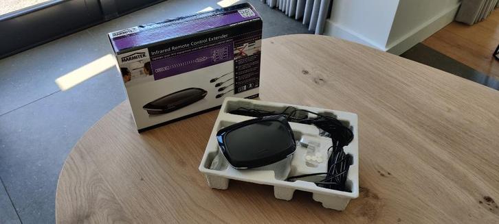 Marmitek Infrarood verlenger - Invisible Control Black 4, Audio, Tv en Foto, Afstandsbedieningen, Zo goed als nieuw, Universeel