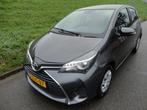 Toyota Yaris 1.0 VVT-i Dynamic., Auto's, Voorwielaandrijving, Gebruikt, 730 kg, Origineel Nederlands